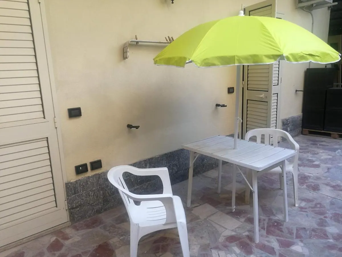 Pensión Hotel Nonna Rosa Reggio Calabria Italia