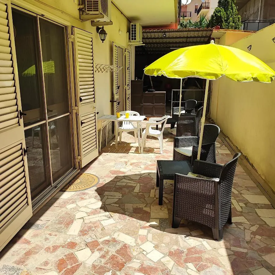 Hotel Nonna Rosa Reggio Calabria Pensión